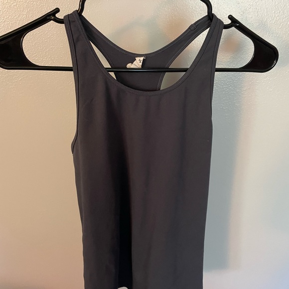 WORKOUT TANK - Picture 2 of 3